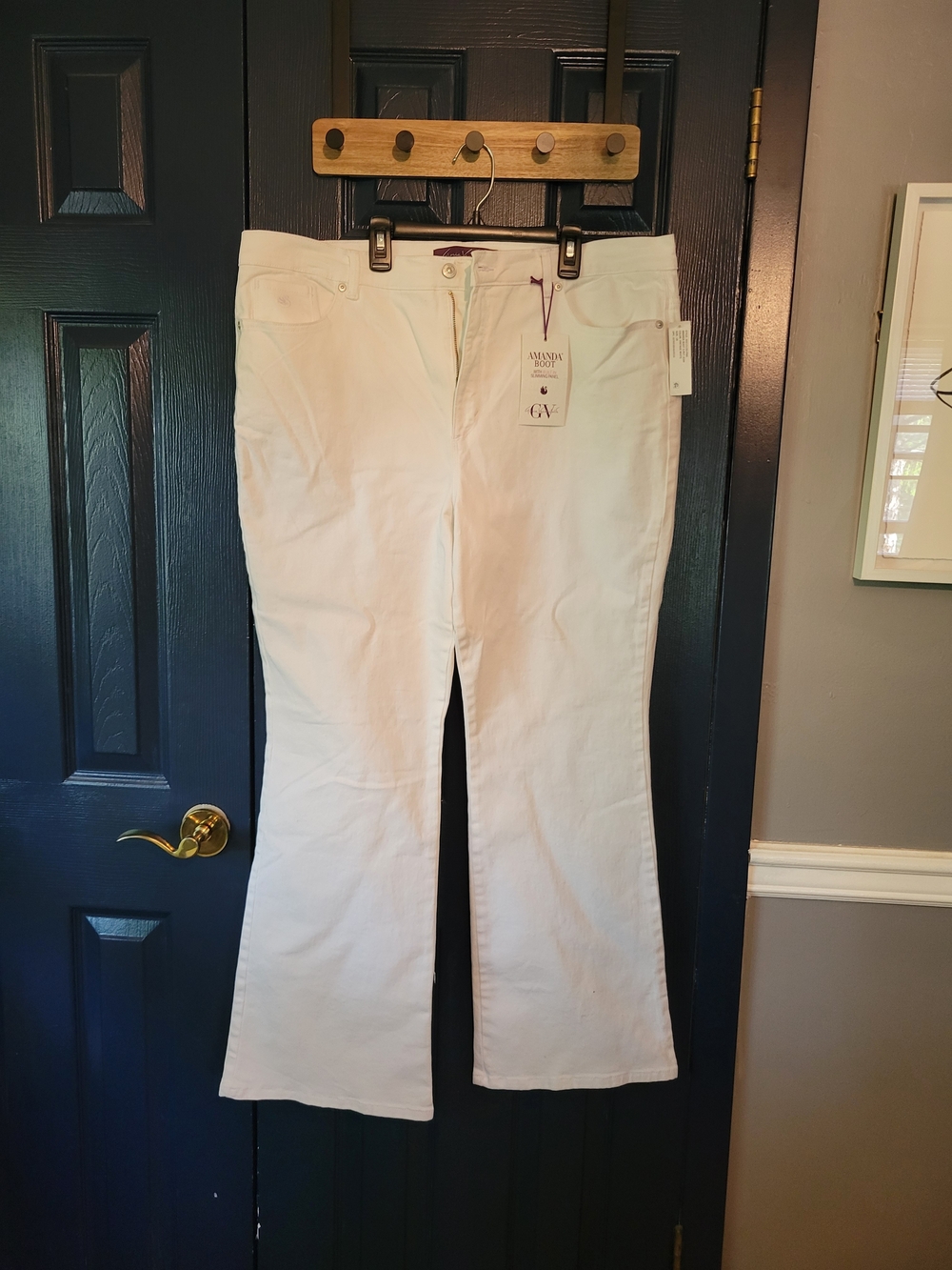 Gloria Vanderbilt White Boot-Leg Jeans Size 18 Average